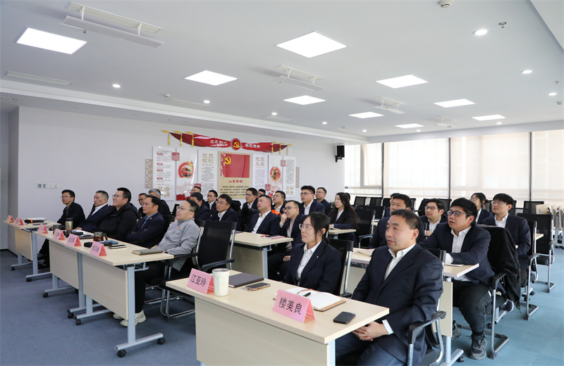 2025年2月27日，江苏公司在南京召开2025年第一次营销工作会议暨营销专员培训会。