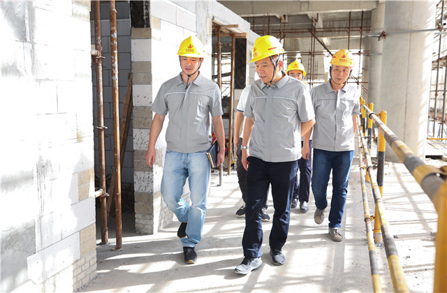 高温作业，安全第一！中天与你并肩而行！